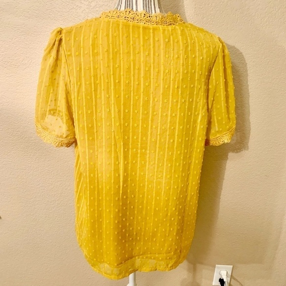 Gold Textured Blouse Medium V-Neck Crochet Detail Trim Short Sleeves Boho - Picture 9 of 15